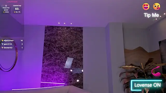 Chatroom XXX en direct de ArianaNova