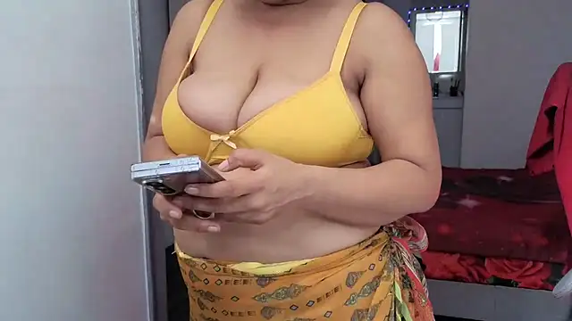 Czat XXX na żywo – HotSpicyGujju