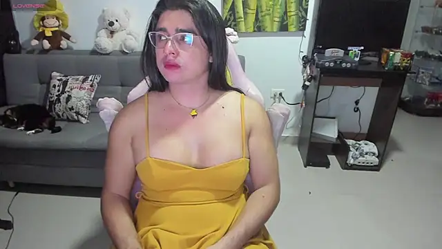 Khalifa_Goldn Live XXX chat