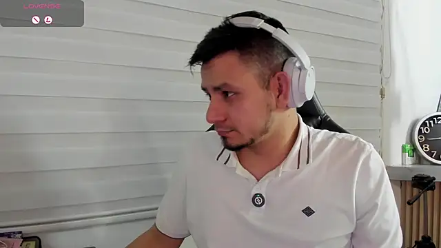 Rick_Adams – Naživo XXX chat