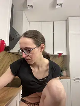 MartiniiSelenna Chat XXX live