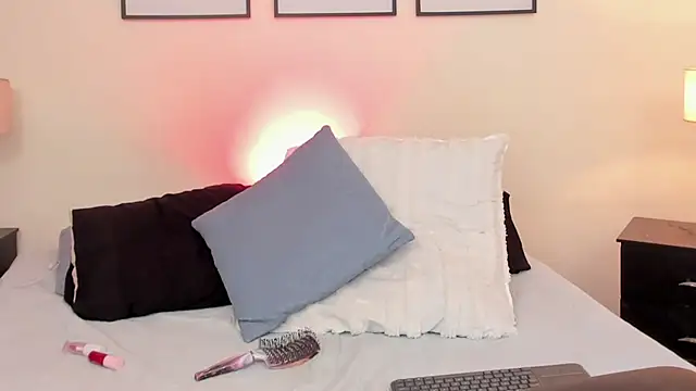 Amelia_Brixton 在線直播表演