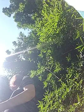 Show modela TryingWind na web-kameri