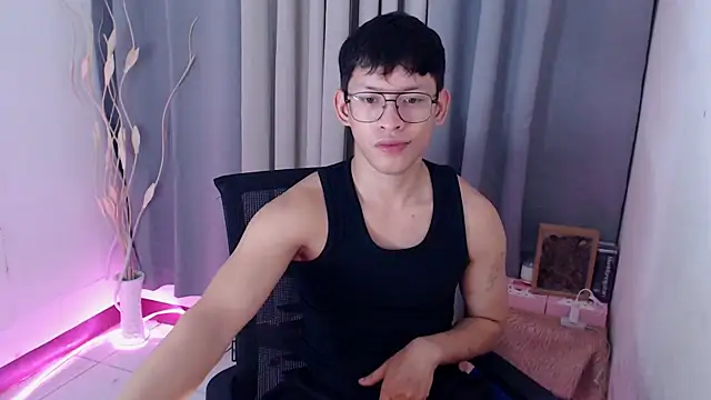 Chat +18 de pinkcock_froi2305 ao vivo