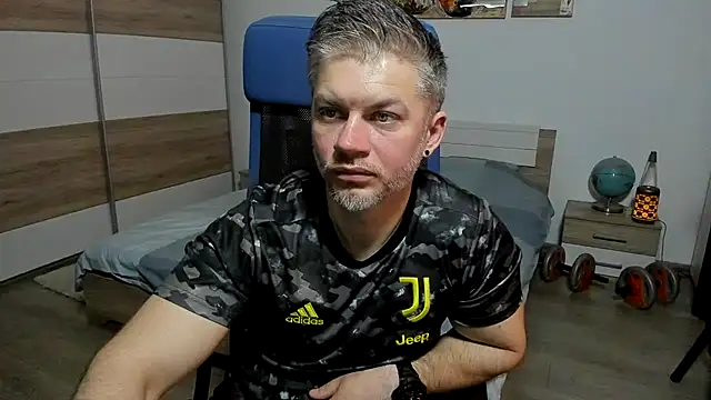 RobbyShawzのウェブカメラショー