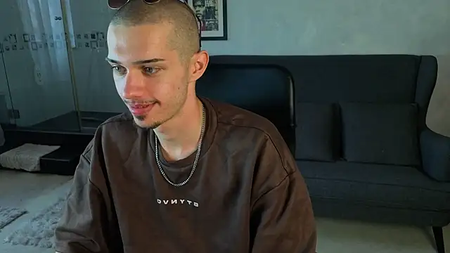 KaydenDrewのライブXXXチャット