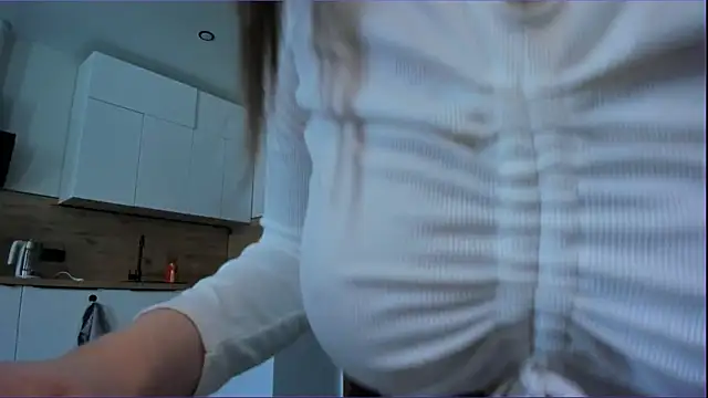 Czat XXX na żywo – IvyHornyCore