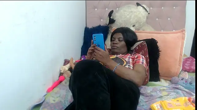 Negrabig Adlı Modelin Canlı XXX Sohbeti