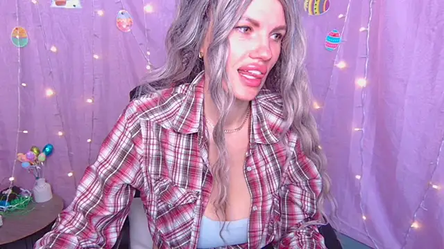 MilaLoona 即時 XXX 聊天