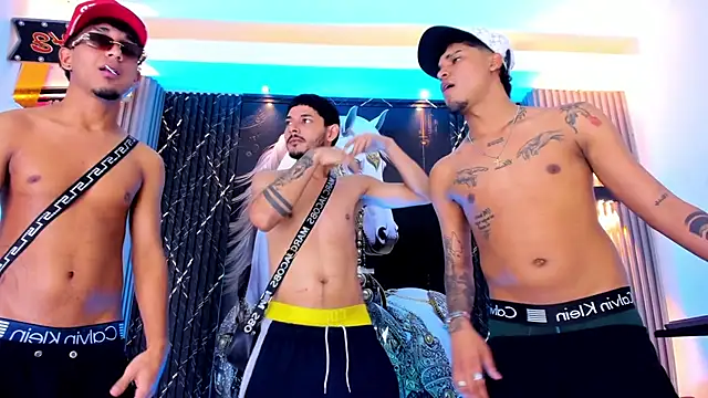 the_knights_of_the_night_ 网络视讯表演