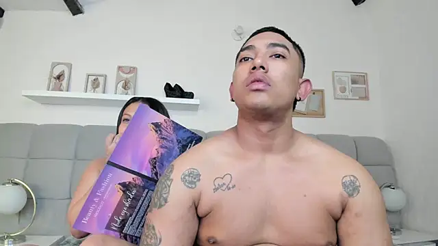 Chat +18 de erotic_sins ao vivo