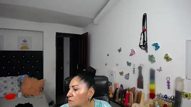 แชท XXX สดของ mature_bigboobs10