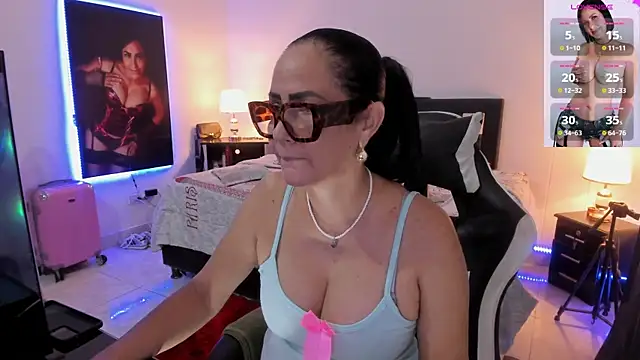 Chatroom XXX en direct de RubyStrome