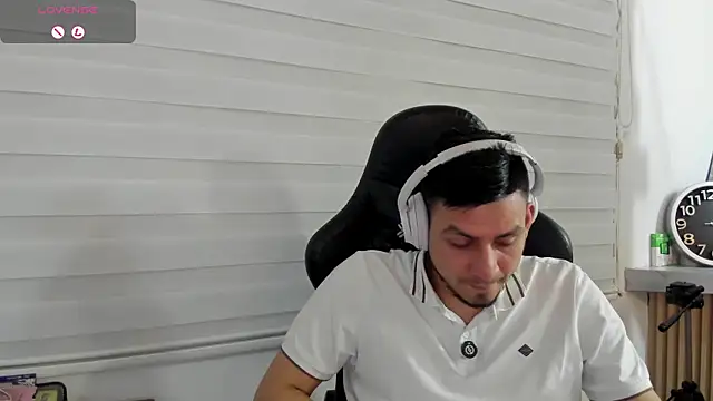 แชท XXX สดของ Rick_Adams