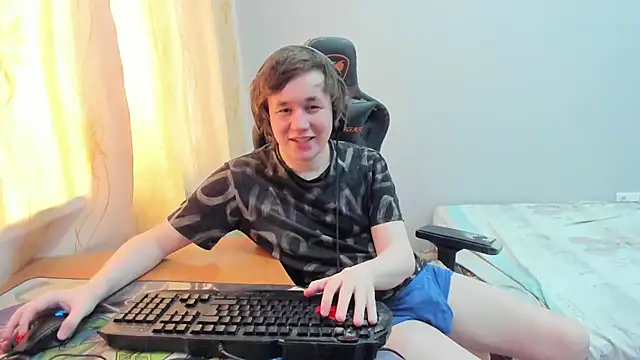 iliaskrislove's Live XXX Chat