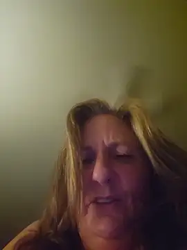 SultrySummer68's Webcam Show