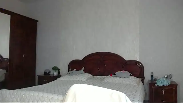 Batari's Live XXX Chat