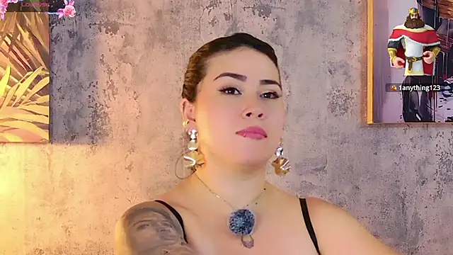 XXX chat uživo modela sarawolff