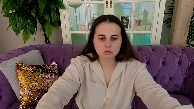 MikaFoxy 即時 XXX 聊天