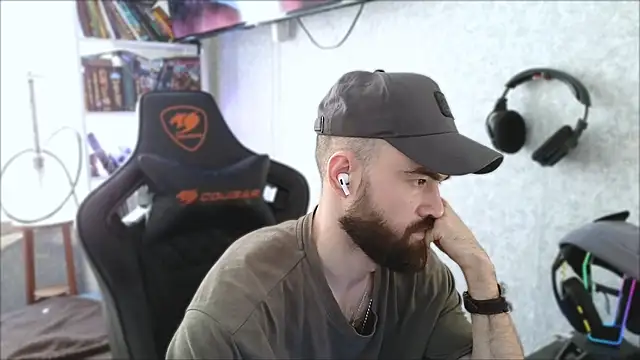 _Mostly_ Live XXX Chat