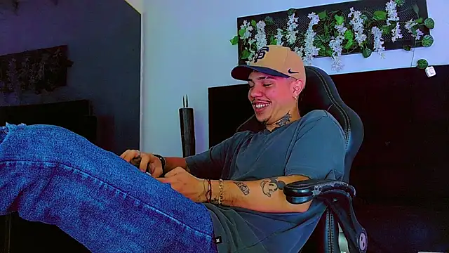 Вебкам-шоу HannibalLester