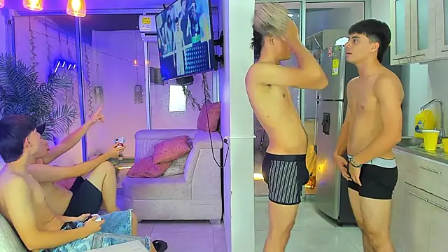 Houseofwarrios Adlı Modelin Web Kamerası Şovu