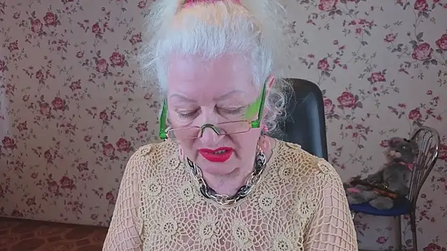 Maya_Mayflower: απευθείας συνομιλ ία ΧΧΧ