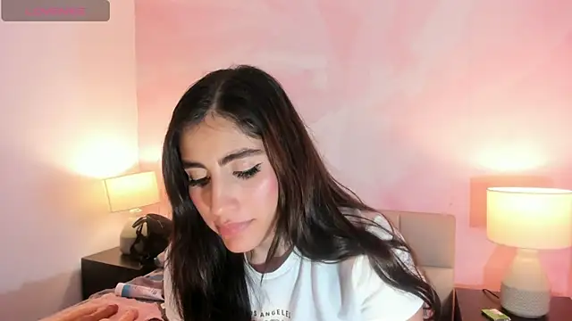 Chat +18 de IsabelaStefano ao vivo