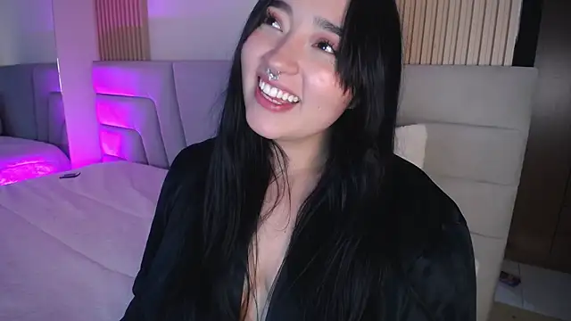 Chat +18 de Miss_Loise ao vivo