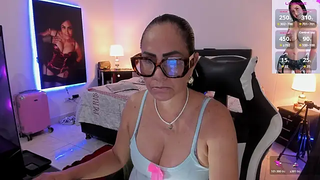 RubyStromen Live XXX chat