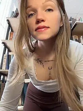 StreetSquirtn Live XXX chat