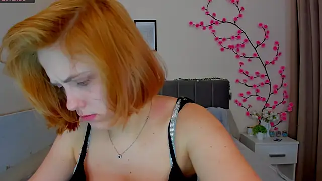 DellaRowsn Live XXX chat