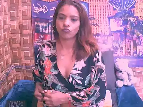 Chat XXX en directo de IndianSexyAss