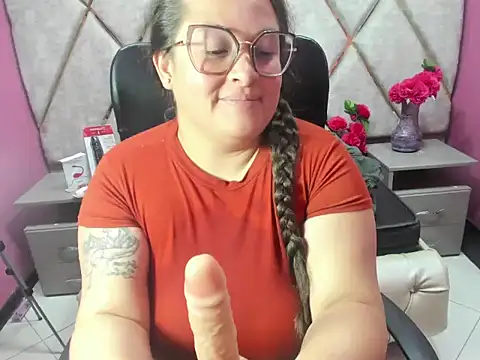 Sarah_Boobs_ 라이브 XXX 채팅