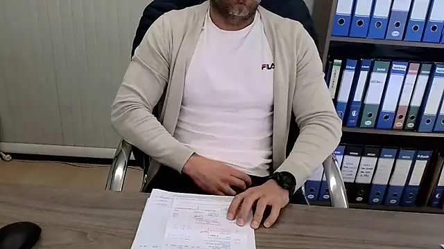 Evasionee Show in webcam