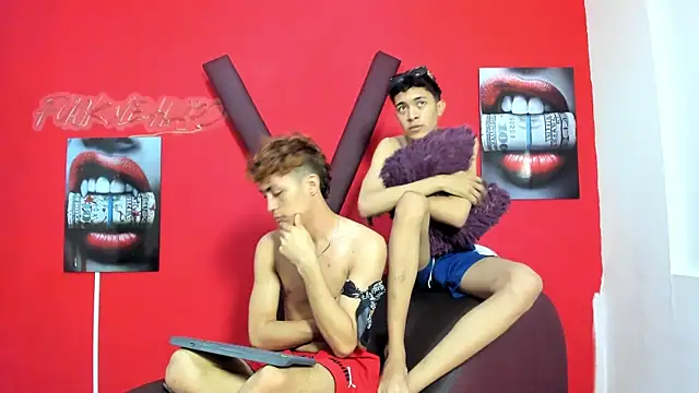 AVENGER_BOYS2026のウェブカメラショー