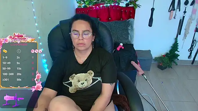 elektra_32 élő XXX-chatje