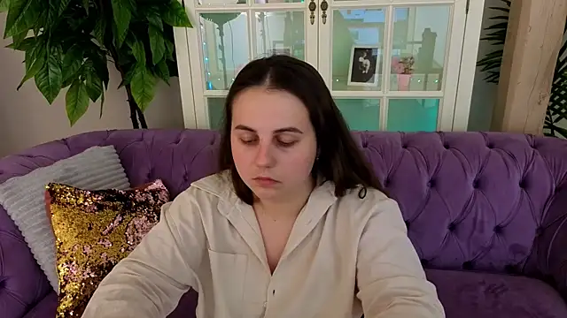 MikaFoxyn Live XXX chat