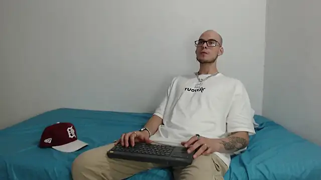 Chatroom XXX en direct de Vlad__night