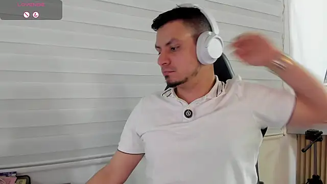 Chatroom XXX en direct de Rick_Adams