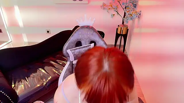 Lilith_tayylor élő XXX-chatje