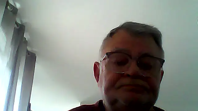 oura – webcam-show