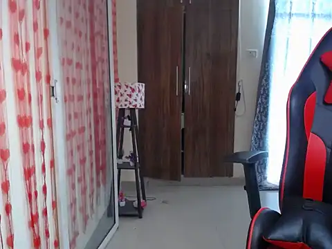 Sweety_piyu élő XXX-chatje