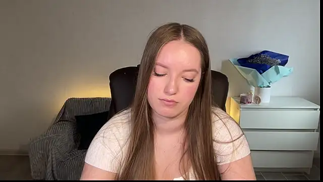 Chatroom XXX en direct de EvaMaddison