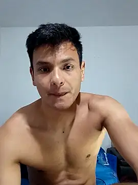 Valois2025's Live XXX Chat