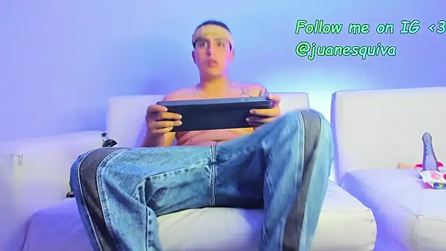 ThomasThundr's Live XXX Chat