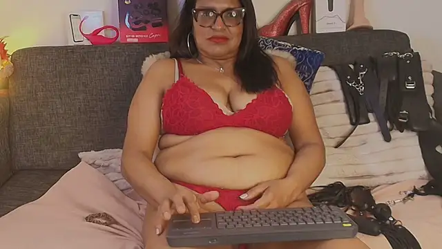 Chat +18 de Angela_mature49 ao vivo