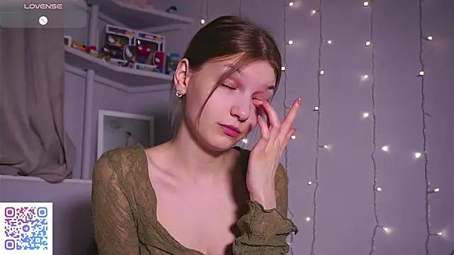 OpsieBoobsie's Webcam Show