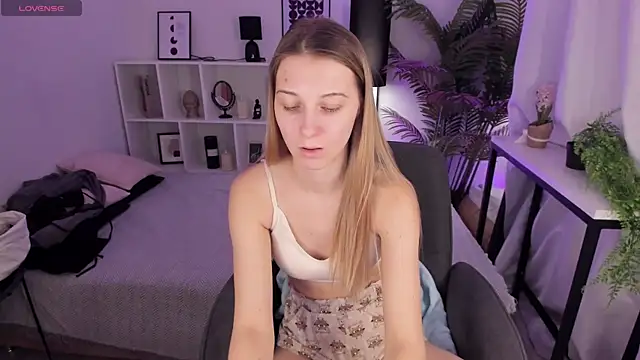 แชท XXX สดของ LauraPurr