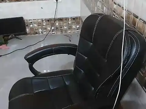 laila_radhan Webbikameraesitys